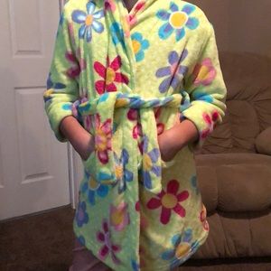 J. Khaki girls robe